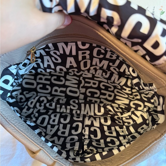 Marc by Marc Jacobs Taupe Leather Shoulder Bag - Picture 5 of 5